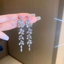 Two Tone Leaf Women's Carbon Zircon Long Earrings Color Jewelry Wedding Event Pendant Style Gift Wholesale New Fashion Shiny