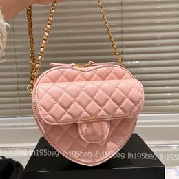 Mini Heart Lover Style Lambskin Waist Bust Crossbody Bags Quilted Gold Metal Hardware Matelasse Chain Vanity Cosmetic Case Designer Coin Purse Handbags