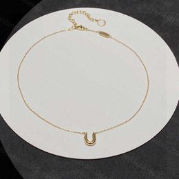 23ss woman designer necklace Fashion versatile Vintage Letter U necklace High Quality Brass material electroplating ancient gold Women Jewelry accessory a1