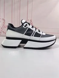 Men Women Designer Sneaker Casual Shoes Leather Sneakers Embroidered Stripes white Shoes flat platform Walking Sports Trainers