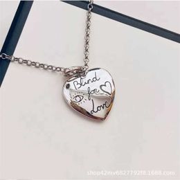 2023 New designer Jewellery bracelet necklace ring fearless love flower bird Love Pendant men women couple clavicle chain simple style