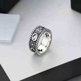 Band Rings 2023 New Designer Jewellery Bracelet Necklace Ring Accessories Small Daisy Flower Hollow Out As Old Gift for Men Women Ax52