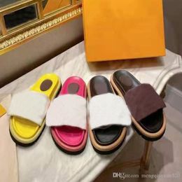 2022 Classic Summer Cartoon slippers fashion Lazy letter women shoes beach flops sexy platform Lady 100% Soft cow Leather sandals Large size 35-42 us4-us9-us11 With box