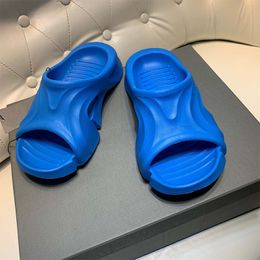 Дизайнерские слайд -пляжные сандалий любители тапочки Женщина Слайдеры Пять цветных синих столешний счет