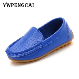 Sneakers Spring Autumn Children Slipon Shoes Girls Moccasins Soft PU Leather Dress Boys Loafers Candy Colords Kids 230530