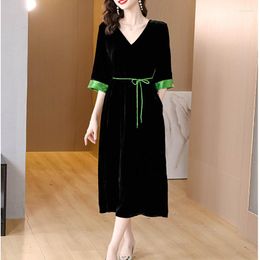 Casual Dresses Midi Black Women Elegant Vintage Dress Autumn V-Neck Tunics Velvet Prom Evening 2023 Korean Fashion Bodycon Robe Longue