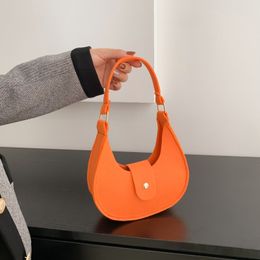 Ladies Popular Bags Fashion Shoulder Niche Design Simple Messenger Bag 2023 New CCJ3023