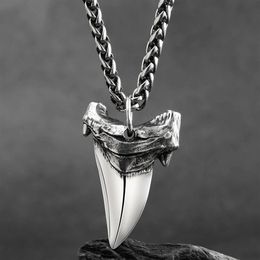 Shark tooth Silver necklace for men silver pendant Jewelry hippop street culture mygrillz LJ201016270h