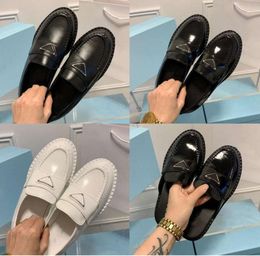 Men Shoes Designer Prad Women Casual Monolith Triangle Black Leather Increase Platform Sneakers Cloudbust Classic Patent Matte Loafers Fashion Shoes