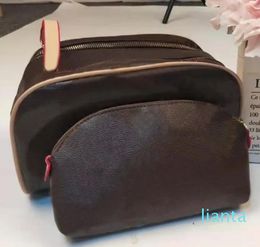 osmetic bags makeup toiletry purses Pouch men travel toilet handbags