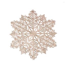 Table Mats 4 PCS Snowflake Stamped Hollow Dining Mat PVC Gold/Silver Tableware Insulated Steak Plate Pad Room