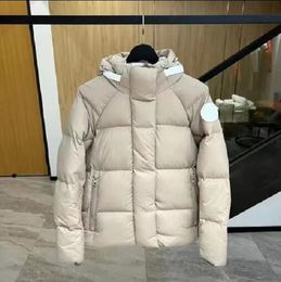 208 high quality Classic Womens Designer White badge Down Jacket Autumn And Winter Puffer Coat Outerwear Causal Warm Thickened Parkas womans coats canada geese XS-XL