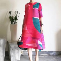 Casual Dresses SUSU Colour Blocked Stand Collar Pleated Dress With Belt Elegant Midi Length Long Sleeve Women Clothing Autumn 2023 NH-A454