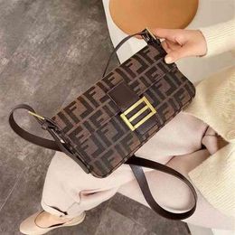 old flower embroidery middle ancient method stick female vitag high-grade armpit small square bag204u