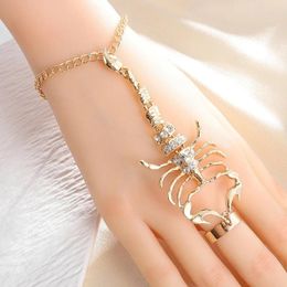 Link Bracelets Vintage Punk Scorpion Tassel Chain Ring Bracelet Sets For Women Gothic Crystal Connected Finger Charm Jewellery