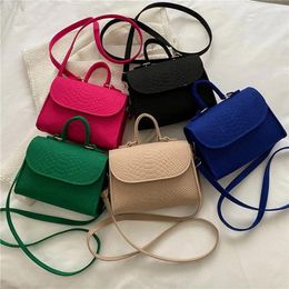 Waist Bags 2023 Trend Handbags Ladies Retro Designer Luxury Square Crossbody Female Totes Shoulder For Women Tote