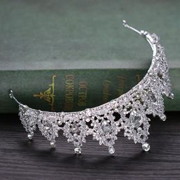 2021 Gold Princess Headwear Chic Bridal Tiaras Accessories Stunning Crystals Pearls Wedding Tiaras And Crowns 12173325u