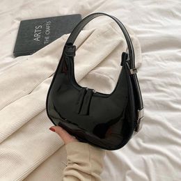 Evening Bags 2023 High Quality Market Black Green Zipper Underarm Bag PU Material Women's Shoulder Mom's Travel Leisure Style