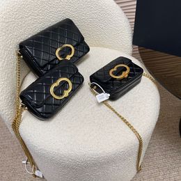 Stylish Womens Shoulder Bag Leather Diamond Gold Hardware Metal Large Logo Luxury Handbag Matelasse Chain Crossbody Bag Makeup Bag Sweet Princess Bags 20/17/14cm