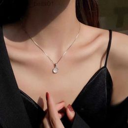 Pendant Necklaces New Luxury White Round Moonstone Pendant Necklaces Women Fashion Jewelry Choker Clavicle Chain Short Charm NecklaceL231215