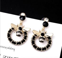 Luxury Designer Earrings with Black Stone Gold Alloy Bee Cute Circle Earrings for Women Jewelry Gift7032550