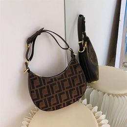 Designer New Letter Women Bag Whole American Fashion Underarm Bag All-Matching Printed Shoulder Bags287i