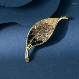 Brooches Autumn And Winter Premium Simple Design Austrian Crystal Leaf Brooch Coat Corsage