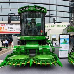 Wheel type ground rolling knife harvester Agricultural harvesters Equipment Large Machinery