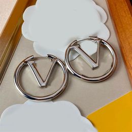 Designer Pendant Earrings Big Circle For Women Hoop Silver Earring Luxurys Designers Letter V Stud Earrings Gift D2202112Z291q