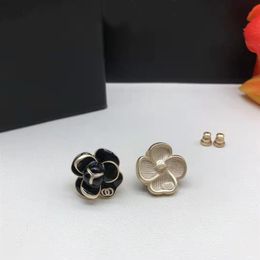 2022 new fashion black enamel Stud earrings ladies luxury designer flower earrings for women party lovers gift engagement Jewellery 306K