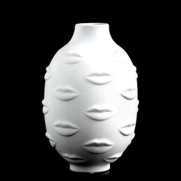 Mugs Artists 3D Lip Potted Plants White Pottery Vase Dry Flower Insert Artist Residence Decorative Ornaments Modern Home Decor 231130