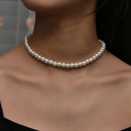 Pendant Necklaces Vintage Style Simple 6MM Pearl Chain Choker Necklace For Women Wedding Love Shell Pendant Necklace Fashion Jewelry Wholesale 231201