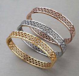 2019 fashion designer Jewellery women bracelets netted bracelet gold plating on titanium steel love bangle snap jewelry2217745