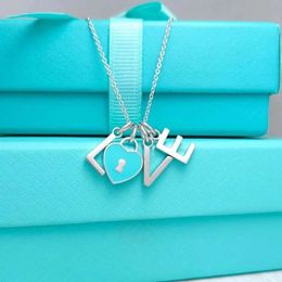 TF Blue box Classic designer tiff necklace top Fashion T Home Silver LOVE Heart shaped Dropping Enamel Letter Necklace Minimalist Women's Collar Chain