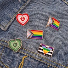 Rainbow Flag Letter Seal Clothes Brooches Women Alloy Enamel Lapel Pin For Backpack Bag Clothing Sweater Skirt Badges Buckle Brooc191t