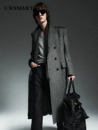 Men's Wool Blends Long knee length herringbone wool coat men's classic style double breasted thickened and detachable inner liner British men 231130