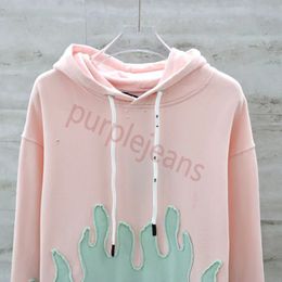 Designer's basic hoodie with woven drawstring pocket ice cream Colour scheme patch embroidered flame hole pullover