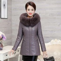 Women's Trench Coats Mom 2023 Winter Warm Cotton Padded Clothes Short Big Fur Collar Lapel Leather Parkas Middle-Aged Elderly Women R121