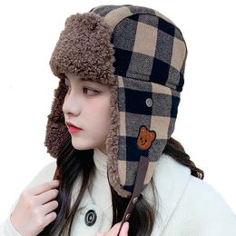 Trapper Hats Pilot Winter Hat Outdoor Ski Russian For Womens Ushanka Warm Cap Plaid Bomber Men Cashmere Design Earflap 231130