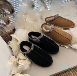 Winter Suede Boots Ultra Mini Boot Mule Half Snow Short Wool Womens Mens Slip-on Shoes Mules Comfort Chestnut
