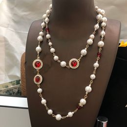 Ruby White Pearl Bead Sweater Chain Beads Necklaces for Lady Brand Jewelry Designer c Autumn Winter Choker Gold Diamond Leeter Long-chain with Box