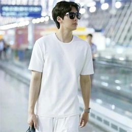 Men's T Shirts Short Sleeve T-shirt Solid Color Round Neck Loose 2023 Xia Li Yifeng Same Bottomed Shirt Half Casual Top