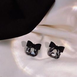 Stud 2021 Fashion Simple Design Joker Sweet Black Bowknot Women Earrings Geometric Square Earring Jewelry Birthday Gift223V