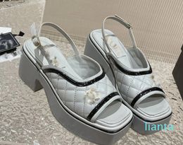 Slippers Designer Cheques Texture Mules Slider Flip Flops Loafers sandal
