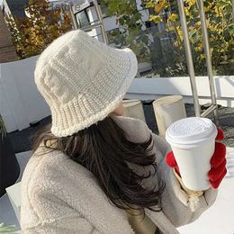 Beanie/Skull Caps Panama Women's Autumn and Winter Warm Water Bucket Bowl Hat Knitted Wool Fisherman Hat Thickened Fashion Outdoor C H146L231202