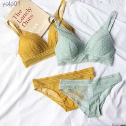 Bras Sets New Women 4 Colour Underwear French Wire- Ultra-thin Bralette Sexy Lace Triangle Cup Push Up Bra Set Cotton Bra and PantiesL231202