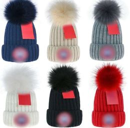 Hat Designer 2023 Winter knit beanhat Wool hat for men and women chunky knit thick warm faux fur canopy for both sexes