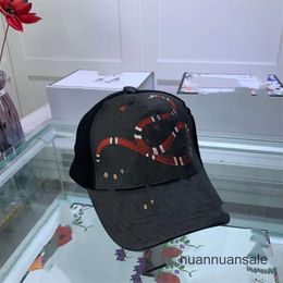 Designer Caps 2023 new designer mens Baseball cap womens brand tiger head hat bee snake embroidery bone mens and womens leisure Sun hat sports mesh truck drivers hatSS