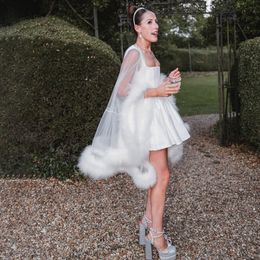 Simple A Line Mini Wedding Dresses with Fur Cape Square Neck Sleeveless Satin Bridal Gown Pleat Short Short Robe De Soiree