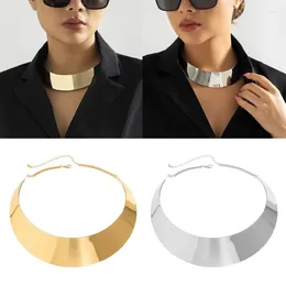 Choker Exaggerated Wide Smooth Metal Necklace Trendy Clavicular Chain Ornament